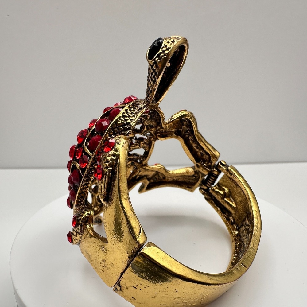 Vintage 90s Red Rhinestone Gold Tone Turtle Bracelet Women's Classic Jewelry - Picture 9 of 17